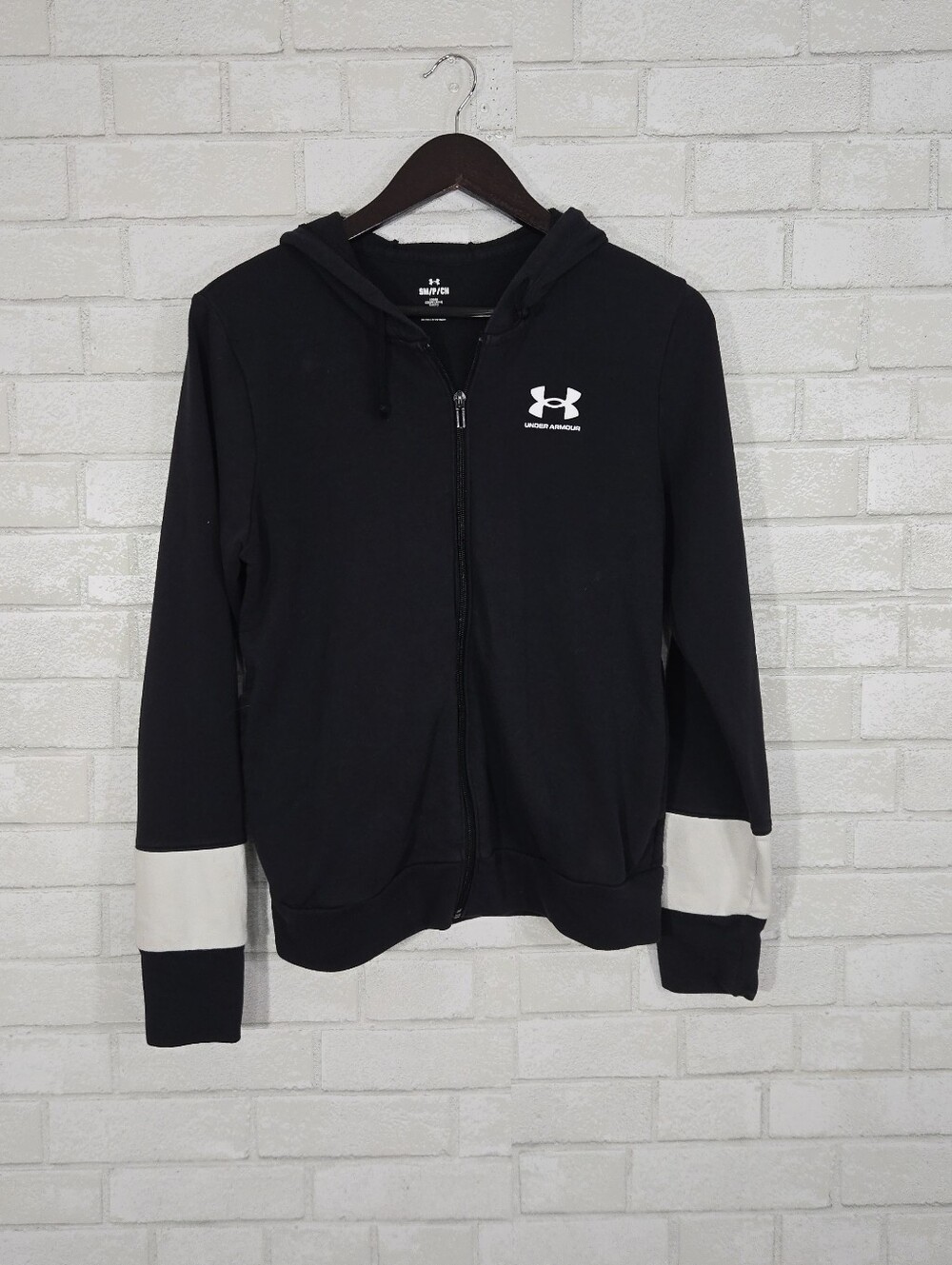 Under Armour full zip hooded sweatshirt